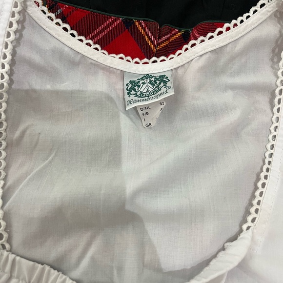 Authentic Bavarian Dirndl for Oktoberfest - Picture 4 of 4